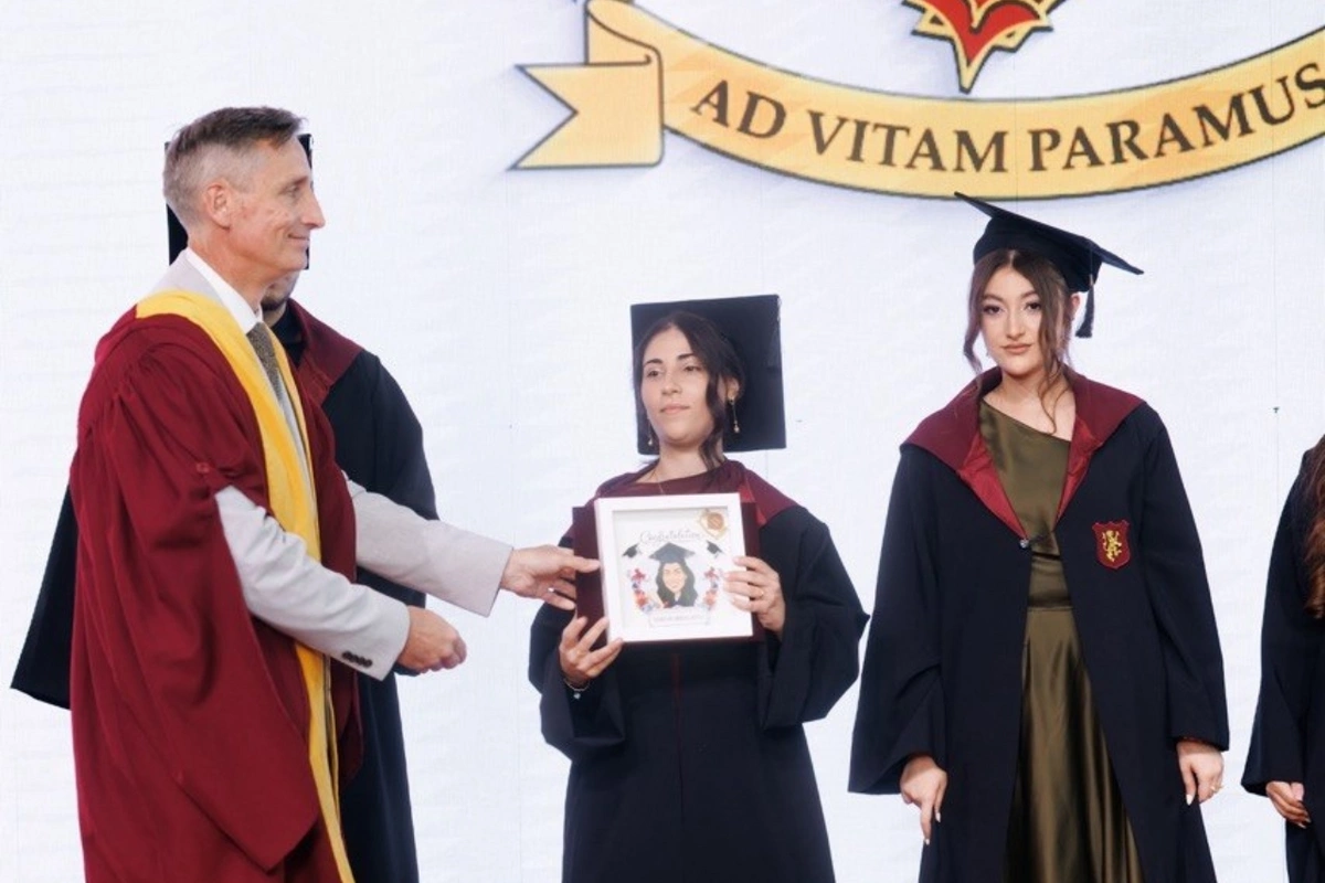 Buckswood School Azerbaijanın ilk məzunları dünyanın TOP-100 universitetlərinə qəbul olublar