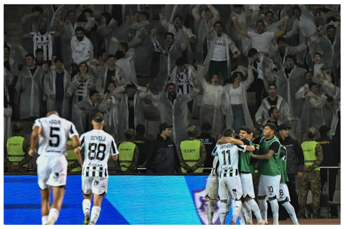 Neftçi Azərbaycan çempionatlarında səfərdə 700-cü qolunu Qarabağa vurub
