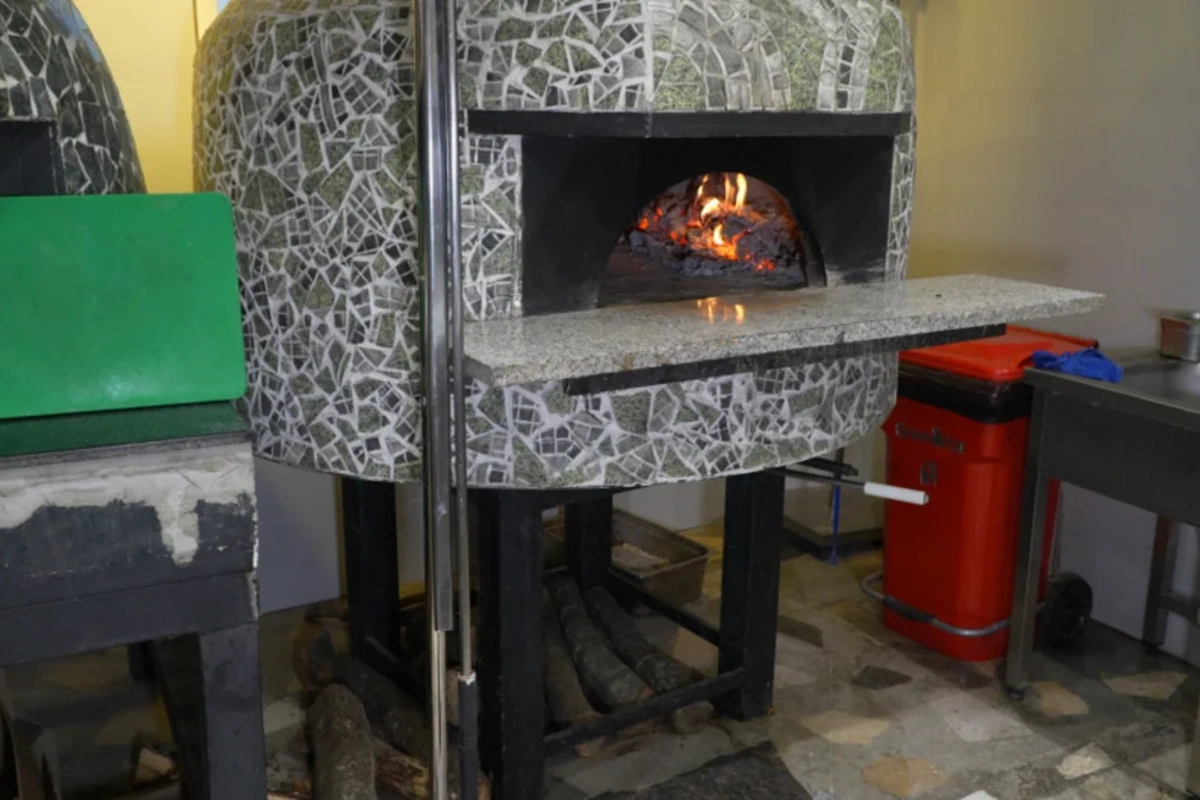 Bakıda yanğın təhlükəsizliyi qaydalarını pozan restoranın fəaliyyəti dayandırılıb