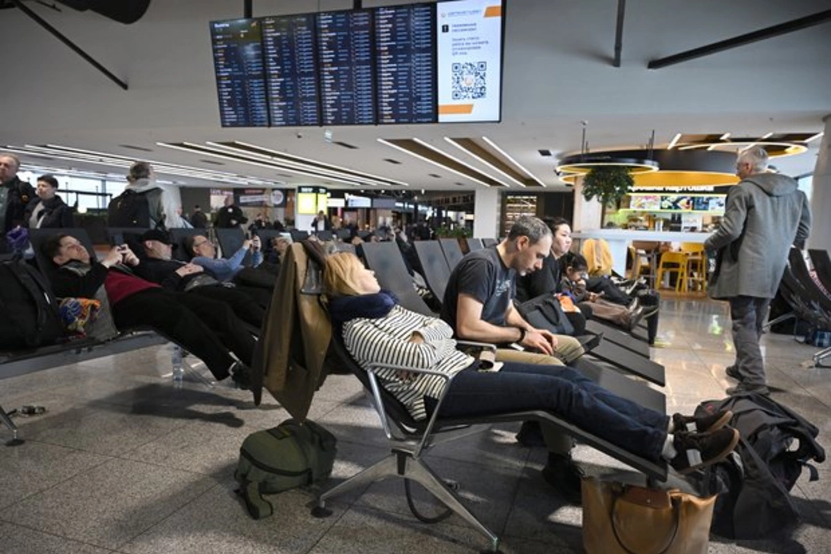 Moskva hava limanlarında 370-dən çox uçuş təxirə salındı