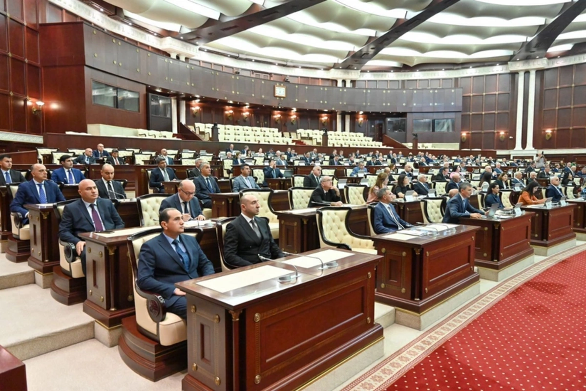 MM Konstitusiyanın 30 illiyi ilə bağlı yubiley medalının təsis edilməsini təsdiqləyib MM Konstitusiyanın 30 illiyi ilə bağlı yubiley medalının təsis edilməsini təsdiqləyib