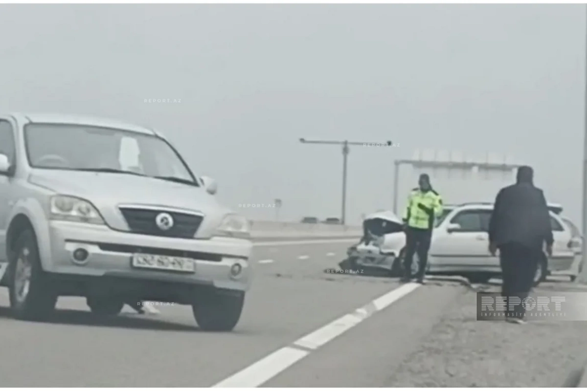 В Билясуваре столкнулись автомобили, пострадали четыре человека