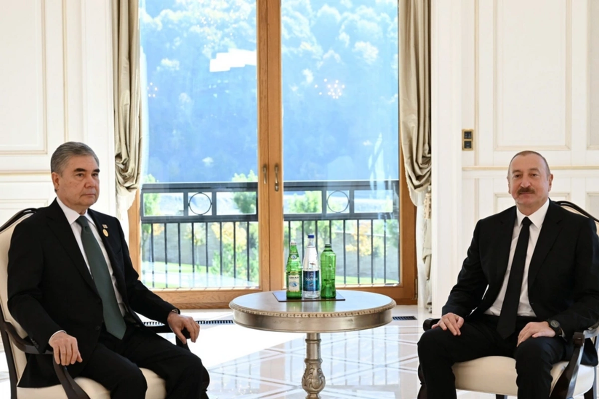 Azərbaycan Prezidenti Qəbələdə Qurbanqulu Berdiməhəmmədovla görüşüb