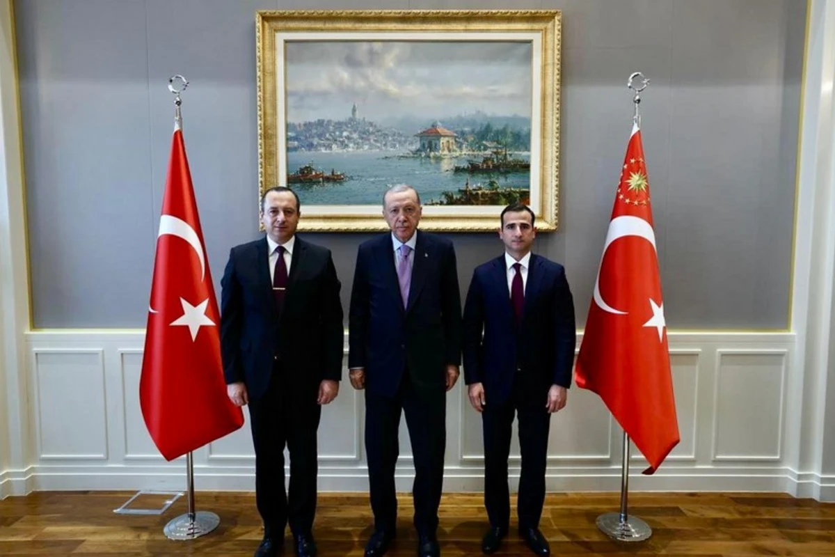 Ərdoğan Azərbaycan nümayəndə heyətini qəbul edib