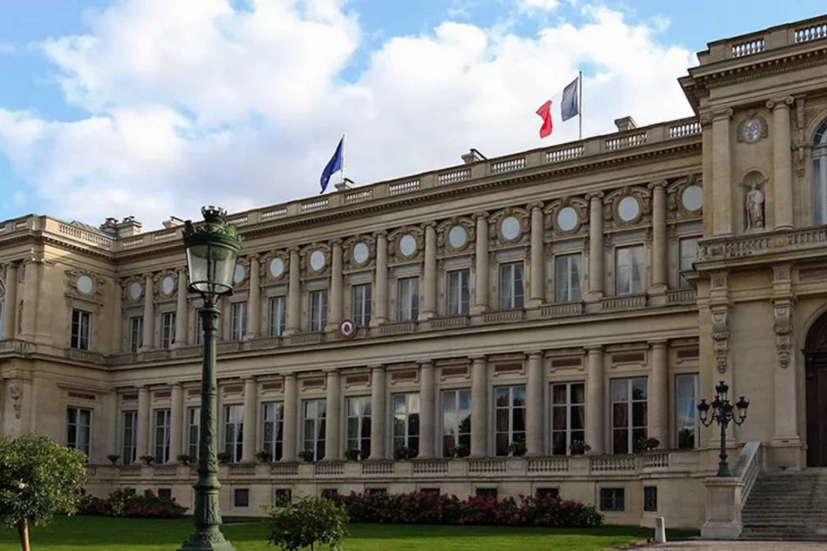 Fransa İranın Naxçıvana dron hücumunu qətiyyətlə pisləyib