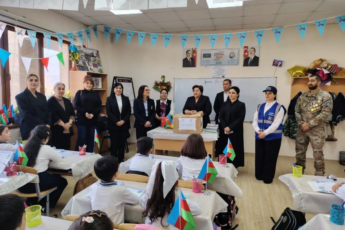 Qarabağa kitab hədiyyə edək layihəsi uğurla həyata keçirilib