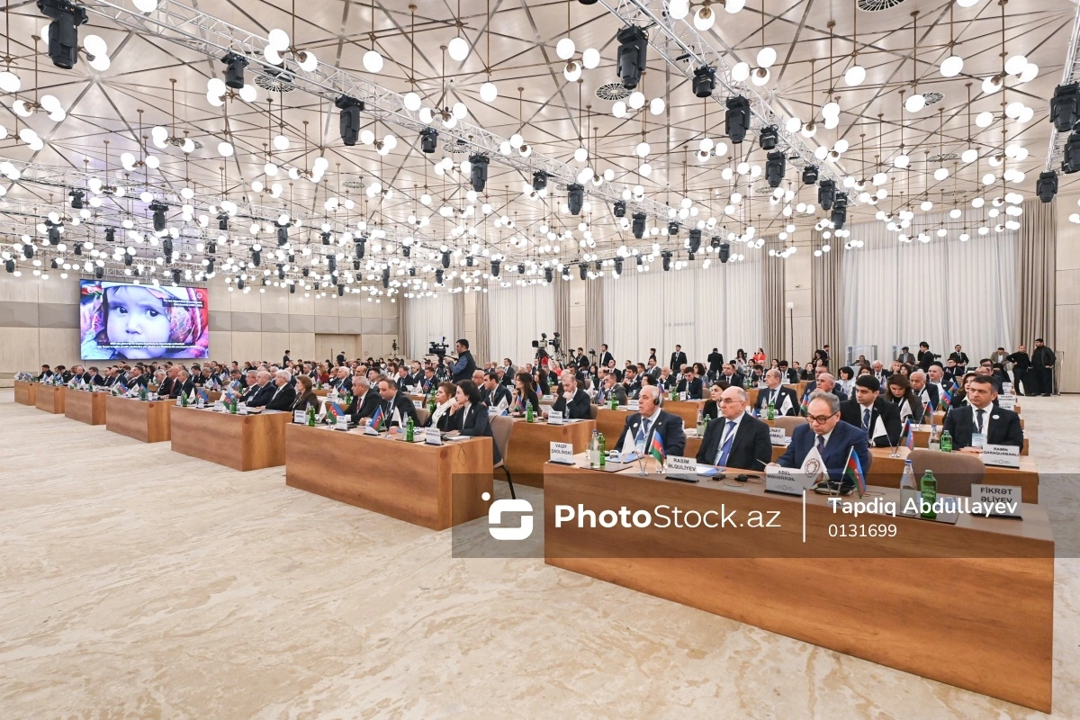 Зачитан итоговый документ международной конференции, посвящённой Западному Азербайджану