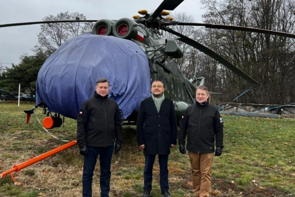 Polşa Ukraynaya yeni helikopterlər verib Polşa Ukraynaya yeni helikopterlər verib