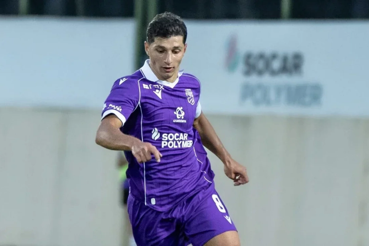 Əsəbiləşib özünə xəsarət yetirən futbolçuya - AFFA-dan ağır cəza