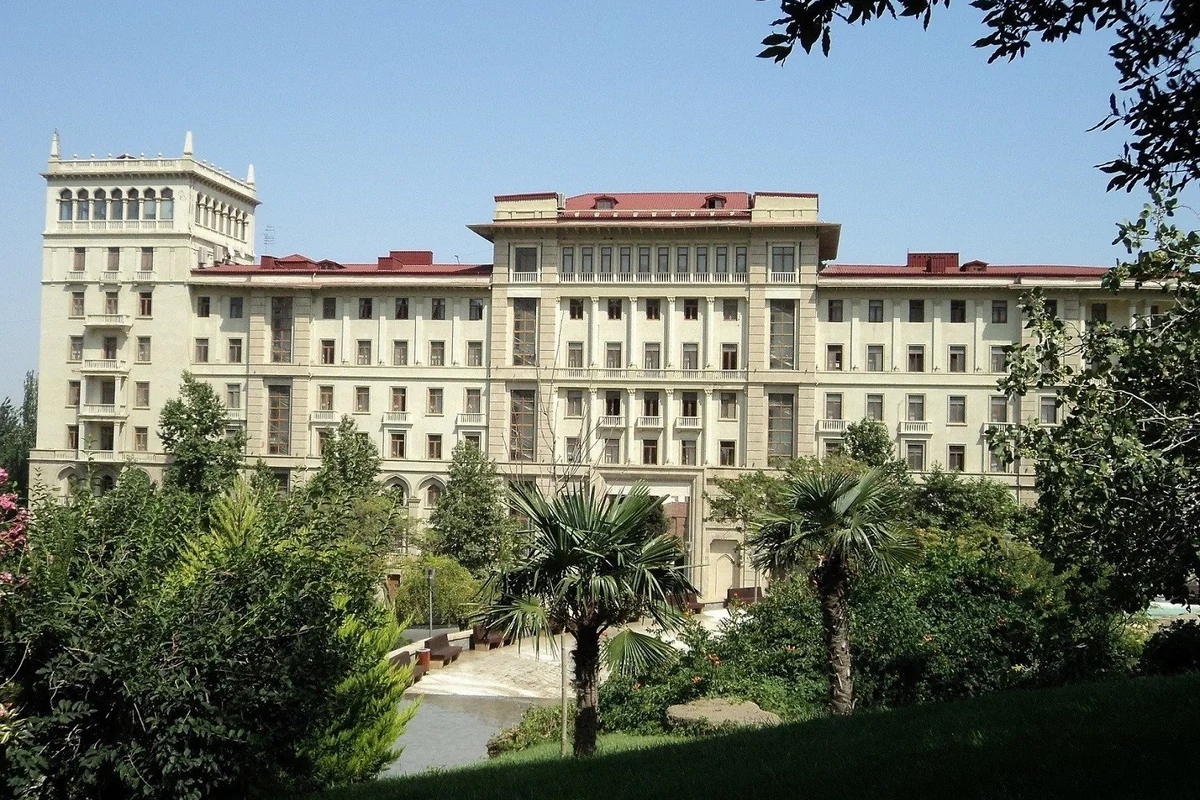 NK üfüqi monitorinqə qəbul edilən vergi ödəyiciləri barədə qərar verib
