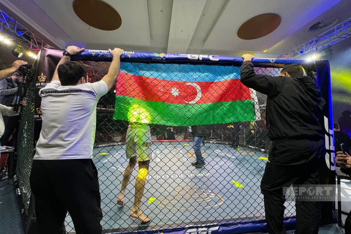 Beynəlxalq döyüş gecəsində azərbaycanlı idmançılar uğurla çıxış edir