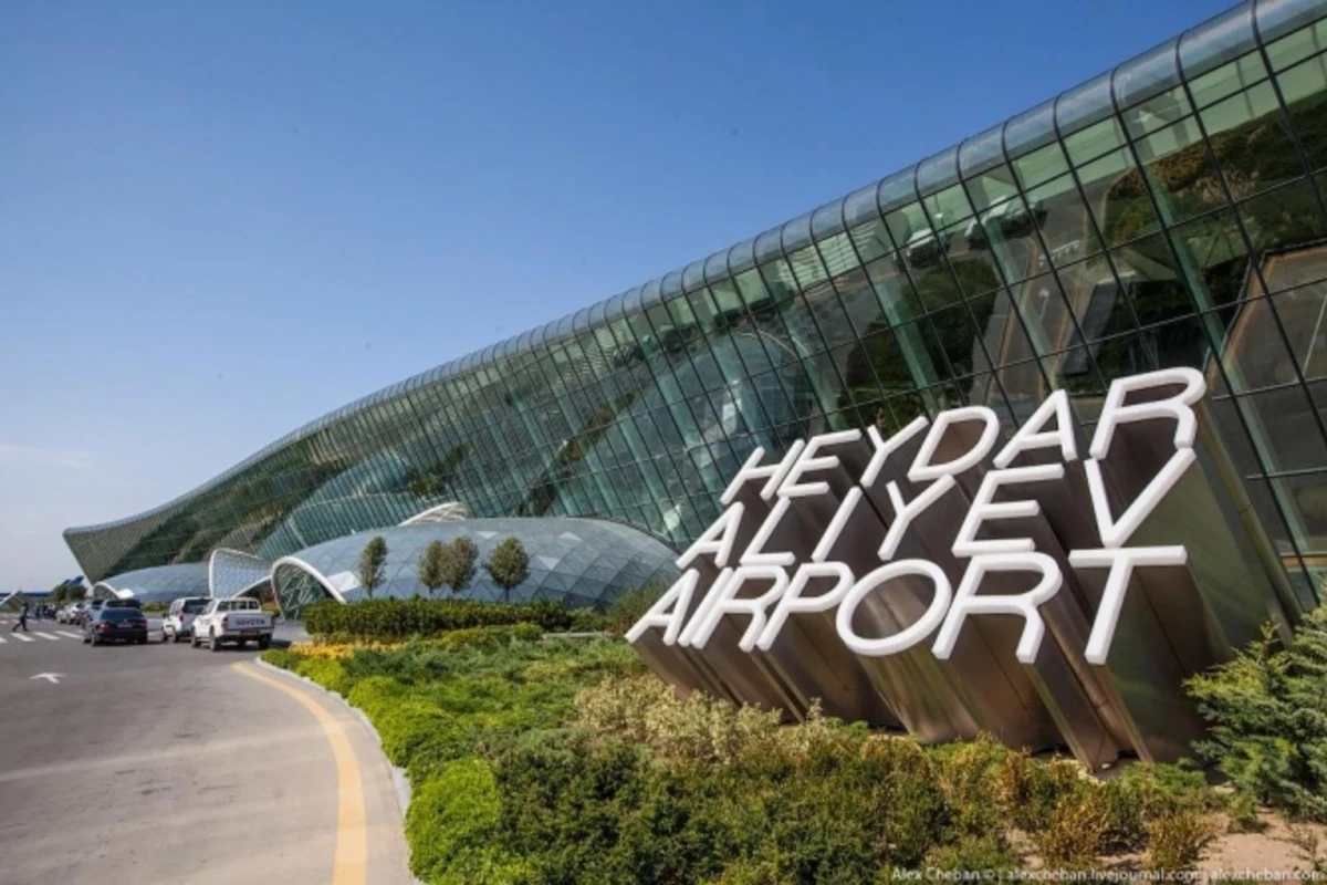 Bakı aeroportu ərazisinə daxil olan taksilərlə bağlı məsələyə aydınlıq gətirib