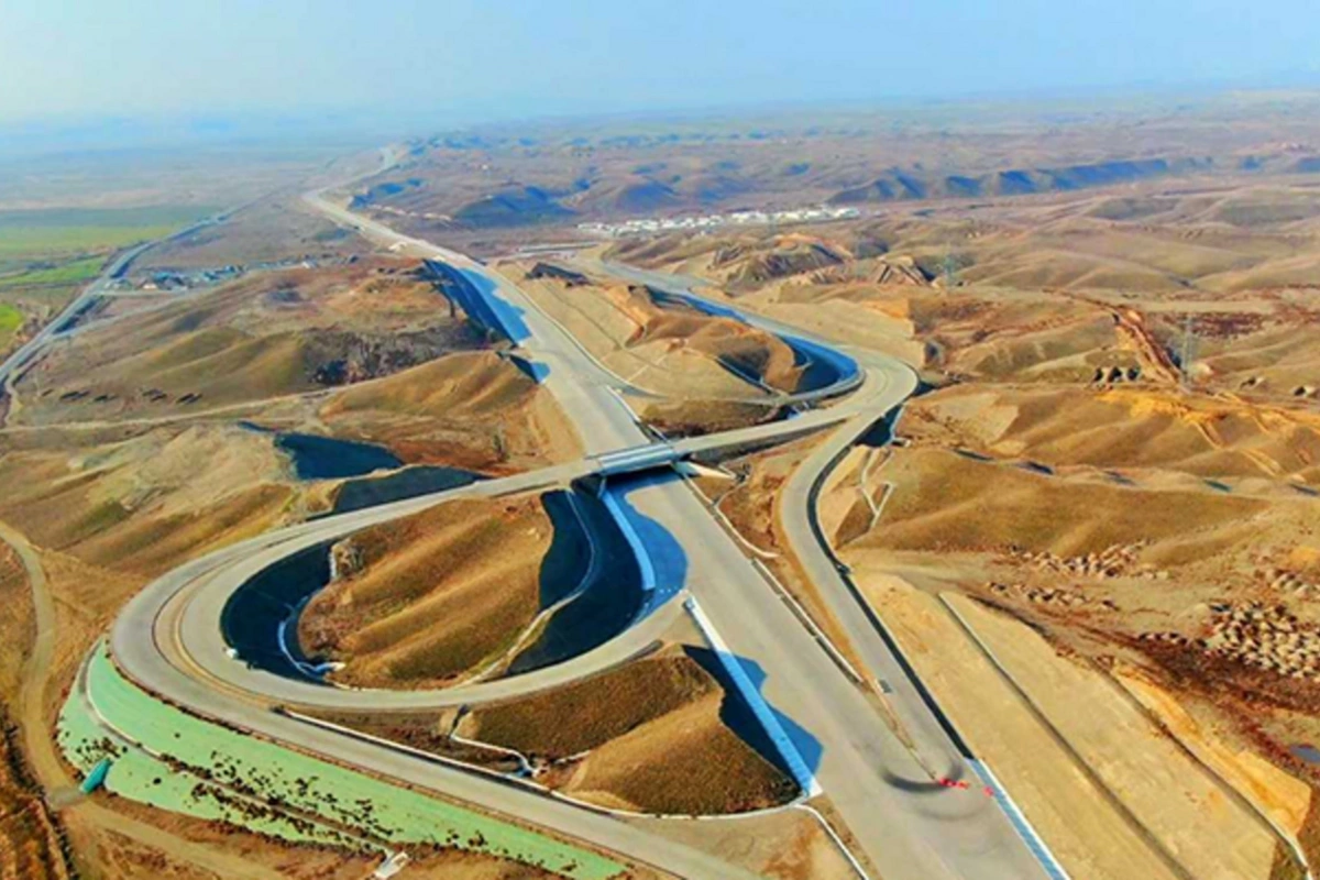 Zəngəzur dəhlizinə aparan yolun təmirindən SON GÖRÜNTÜLƏR