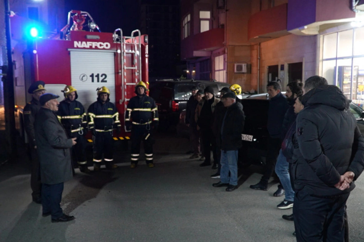 FHN təlim etmək istədi - Yanlış park edilən maşınlara görə yanğın avtomobilləri hərəkət edə bilmədi