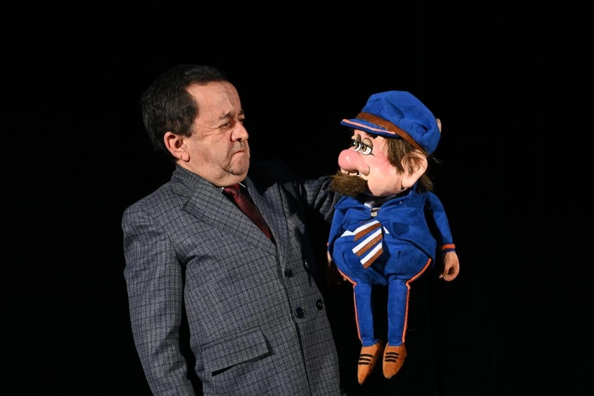 Dövlət Kukla Teatrının aktyoru: Məni filmlərə dəvət etməsinlər deyə özümə qızıl diş saldırdım