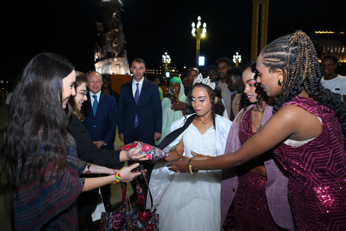 Лейла Алиева посетила в Аддис-Абебе Музейный комплекс Победы при Адуа