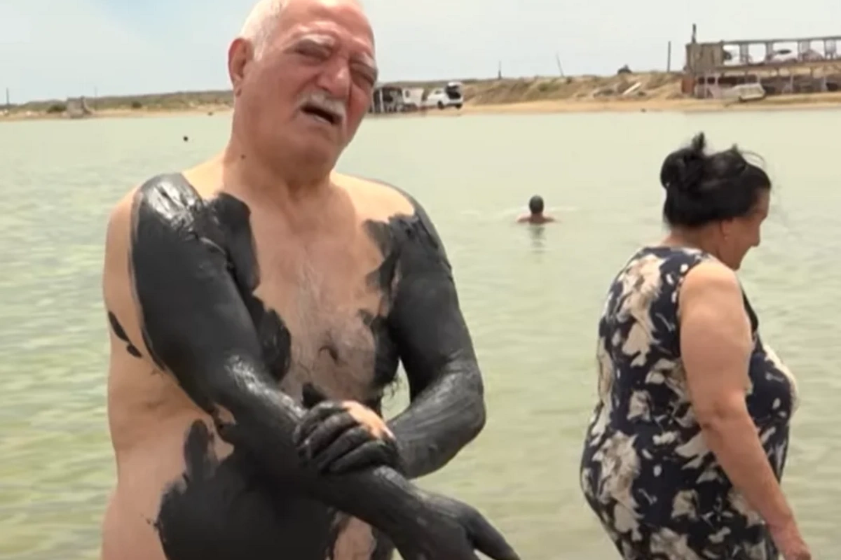 Yüzlərlə insan axışır, amma... - Hövsandakı möcüzəvi palçıq barədə həkimdən kritik XƏBƏRDARLIQ
