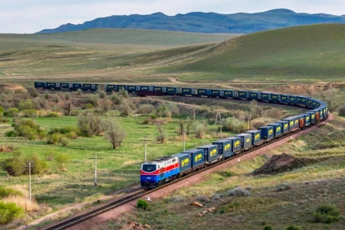 Xartiya: Azərbaycan və ABŞ Orta Dəhlizin inkişafı üçün əməkdaşlıq etmək niyyətindədir