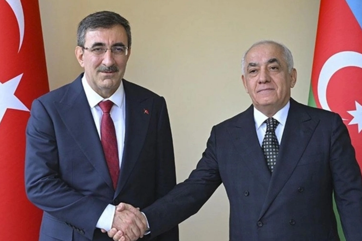 Əli Əsədovla Cevdet Yılmaz bölgədəki vəziyyəti müzakirə etdi