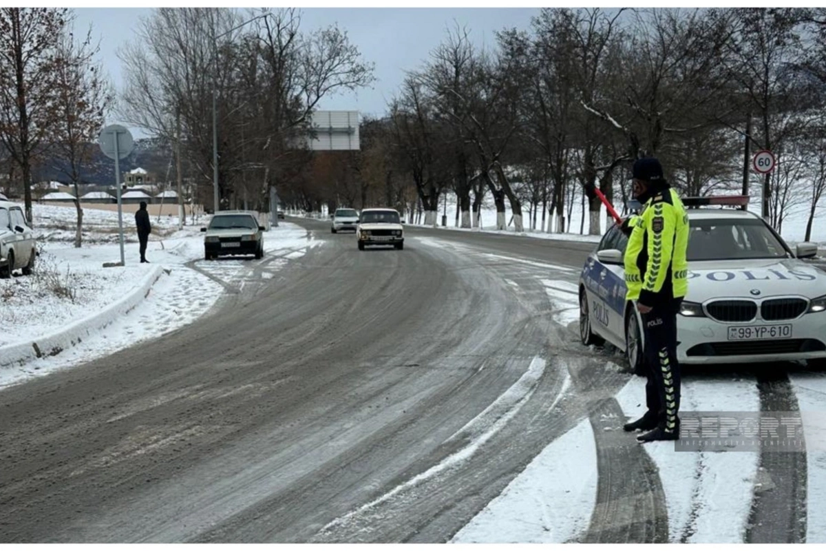 Havaya görə qərb bölgəsində avtomobil yollarında hərəkət çətinləşib