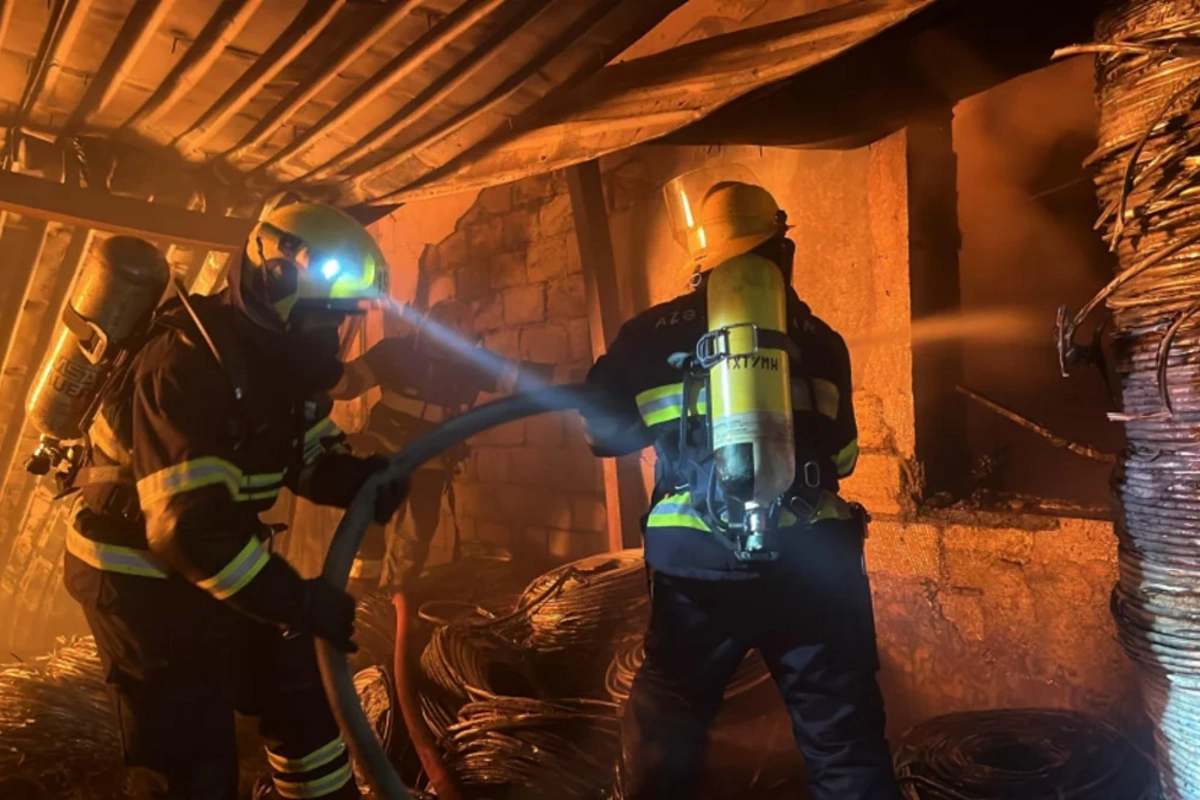 Bakıda güclü yanğın: Hadisə yerindən GÖRÜNTÜLƏR