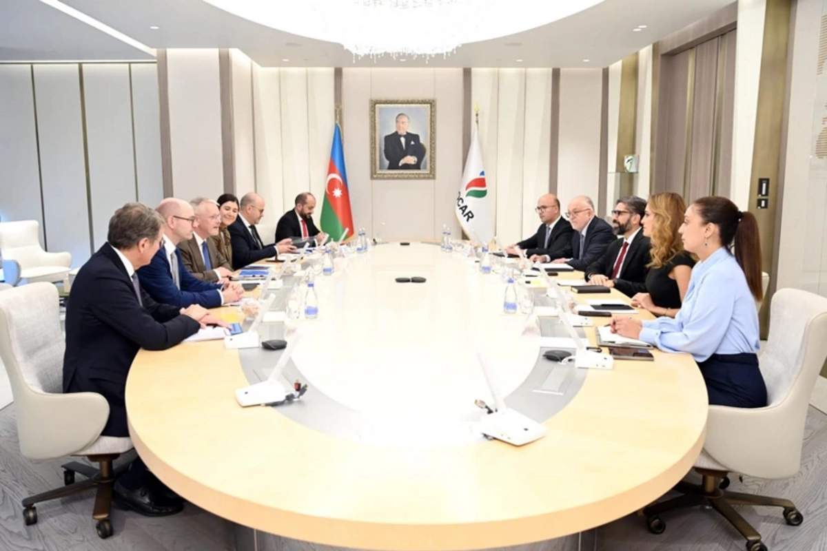 Uniper SEnin SOCAR-dan əlavə qaz almasına dair fikir mübadiləsi aparılıb