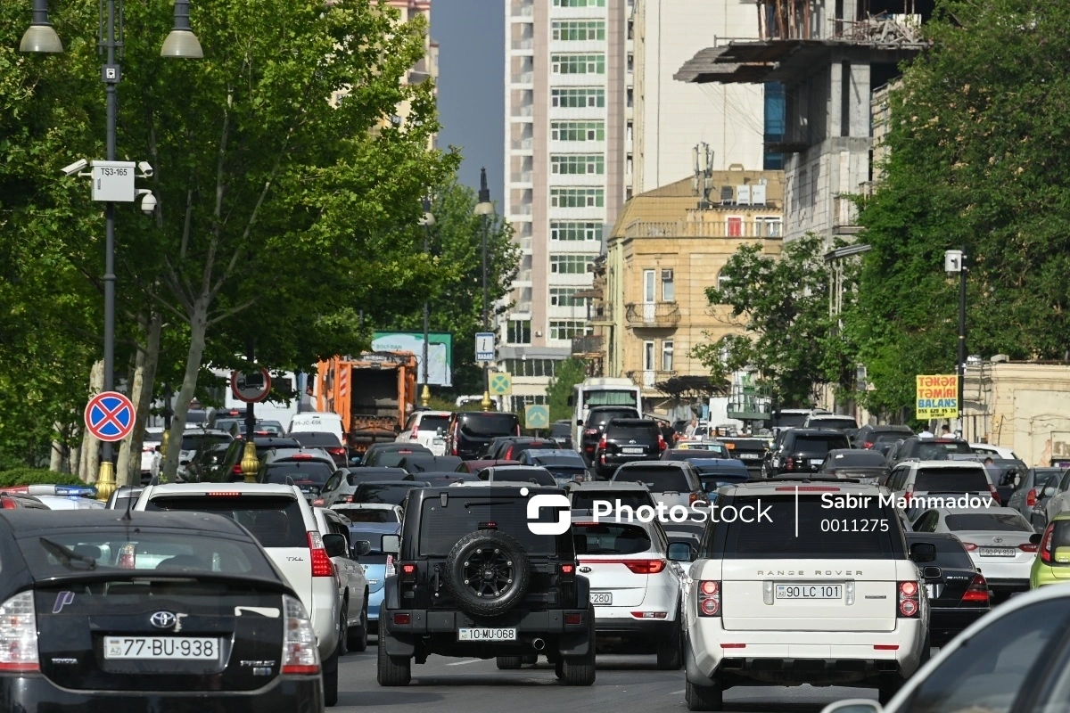 Как решить проблему перенаселения в Баку?