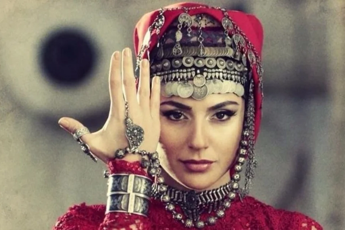 Sons of former Armenian President Kocharyan at the center of scandal: searches being conducted in his daughter-in-law's stores