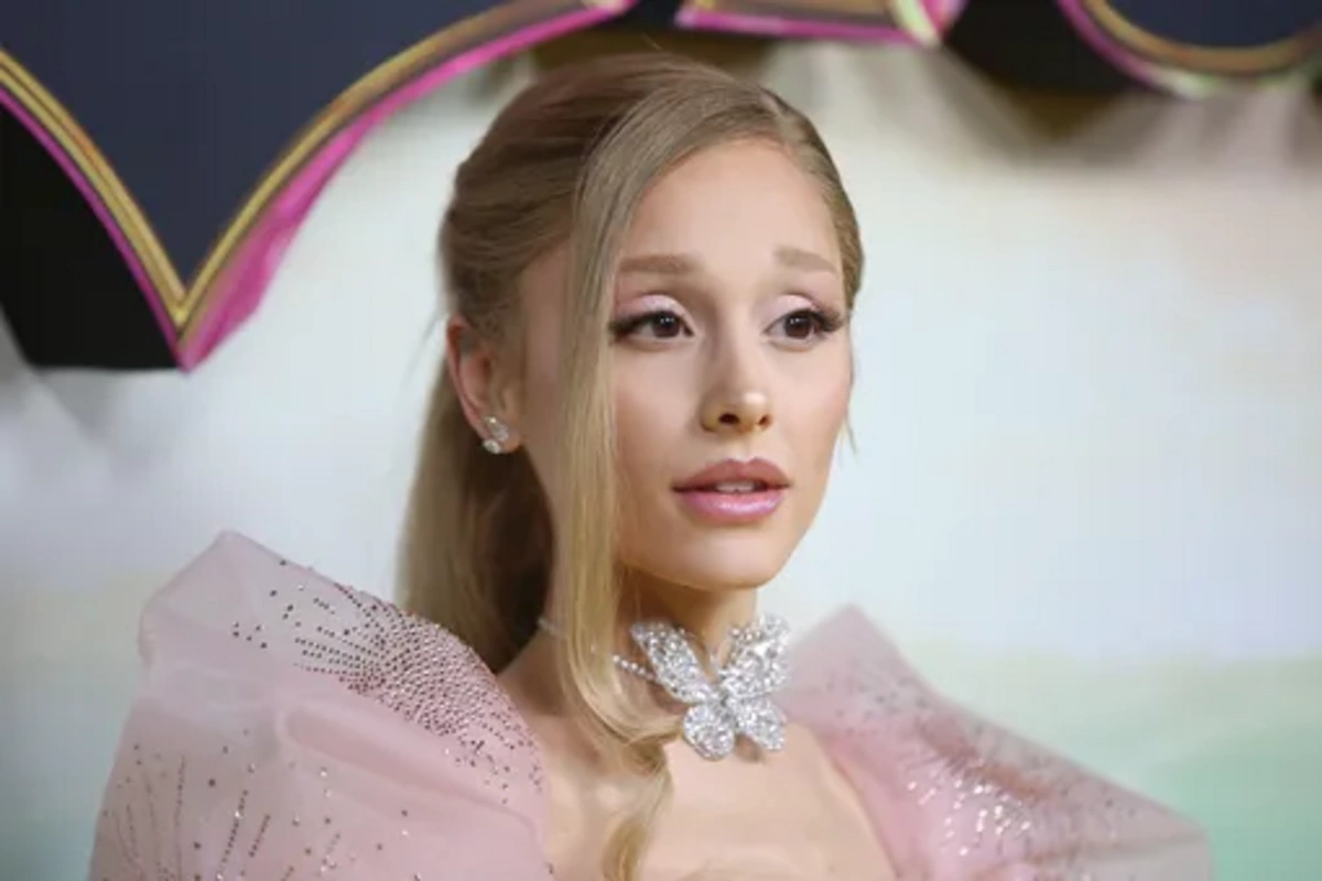 Ариана Гранде впервые получила премию MTV Video Music Awards Ариана Гранде впервые получила премию MTV Video Music Awards