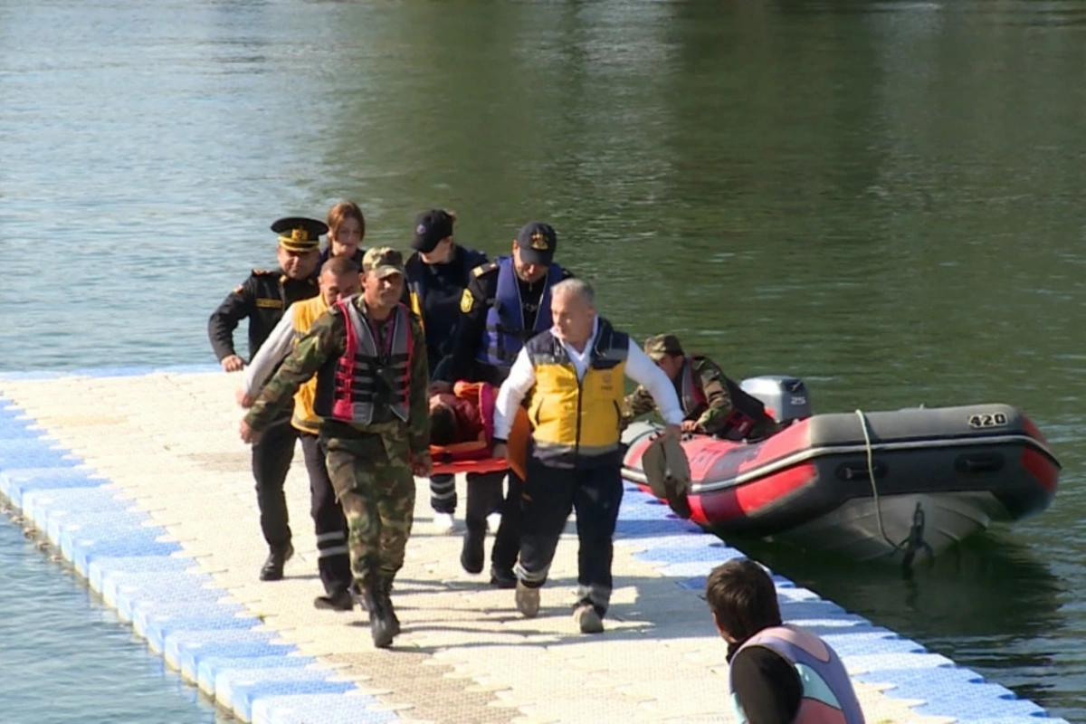 Mingəçevirdə qəza zamanı xilasetmə əməliyyatlarına dair təlim keçirilib