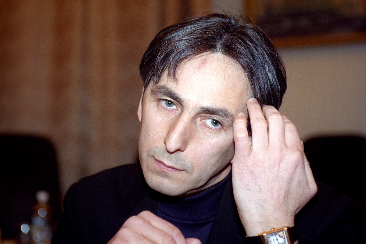 Keçmiş senator Ömər Cəbrayılov Moskvada intihar etdi