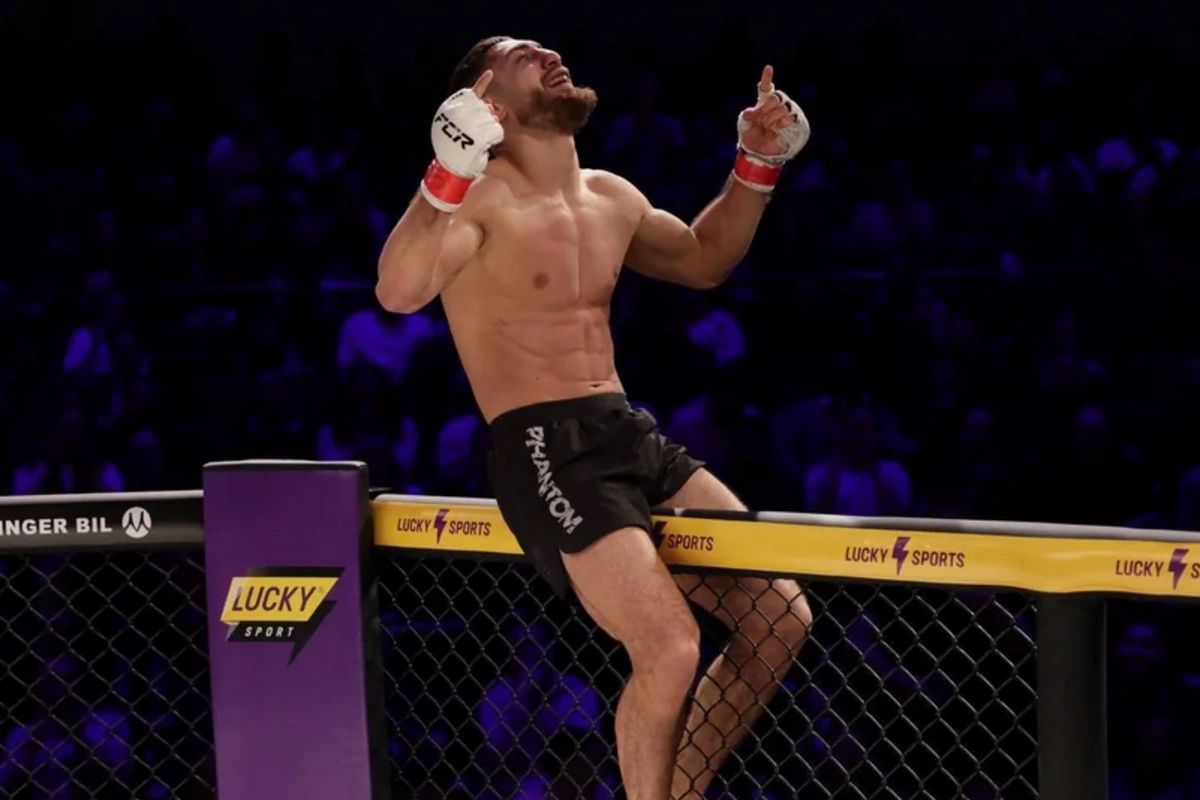 Azərbaycanlı döyüşçü İsveçdə MMA turnirində braziliyalı rəqibinə qalib gəlib