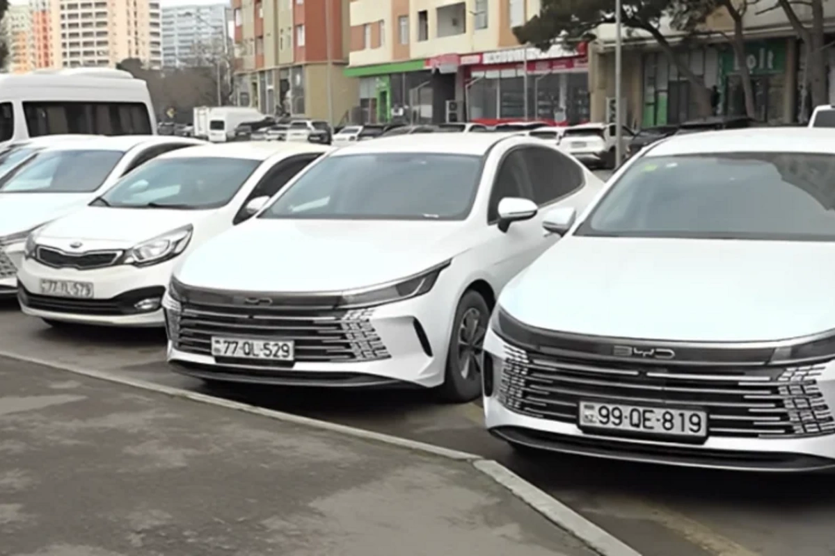 Onlara görə maşın saxlaya bilmirik - Taksi parkı ilə avtoservis əməkdaşları arasında ərazi mübahisəsi