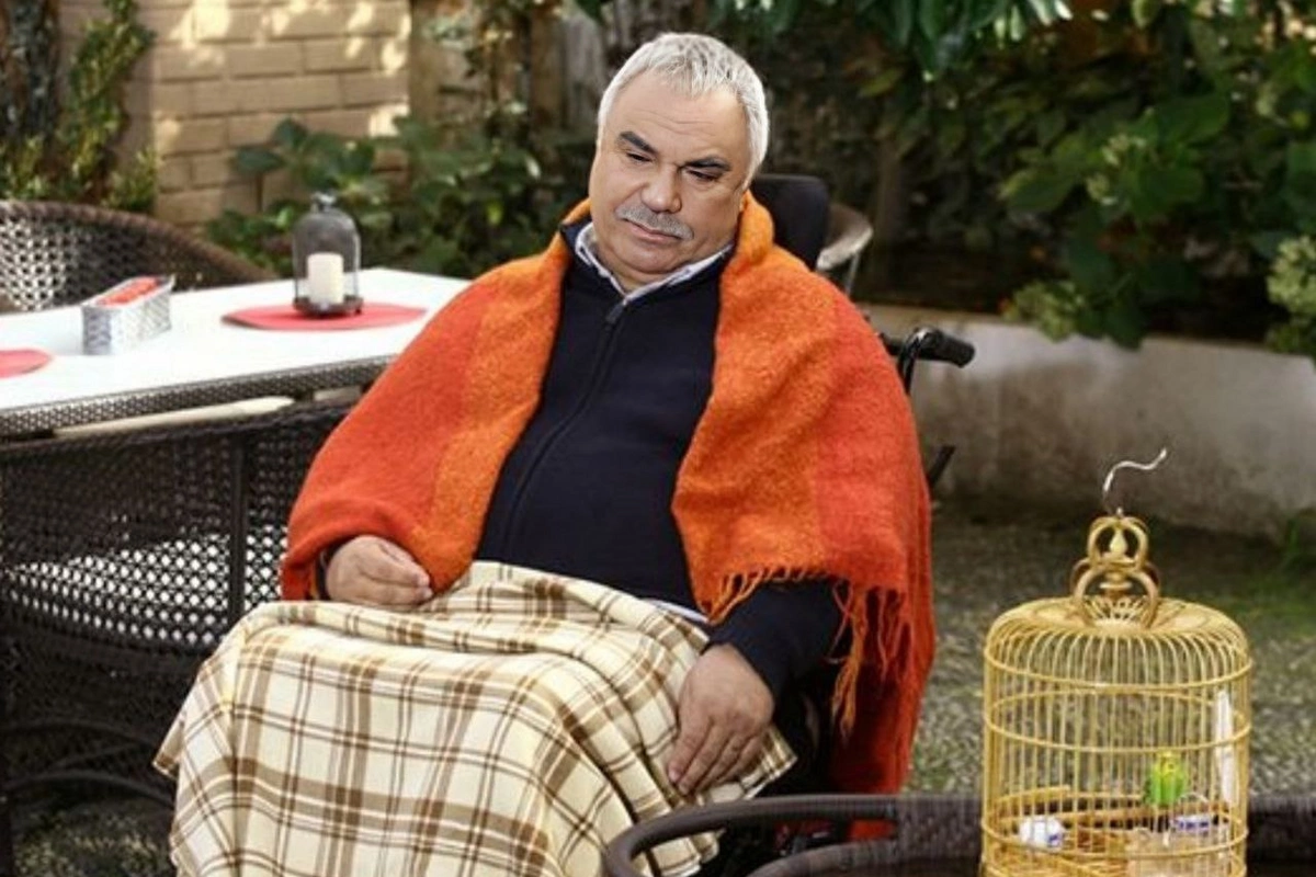 15 il sonra efirdə Yaprak Dökümünün son səhnəsini canlandırdı