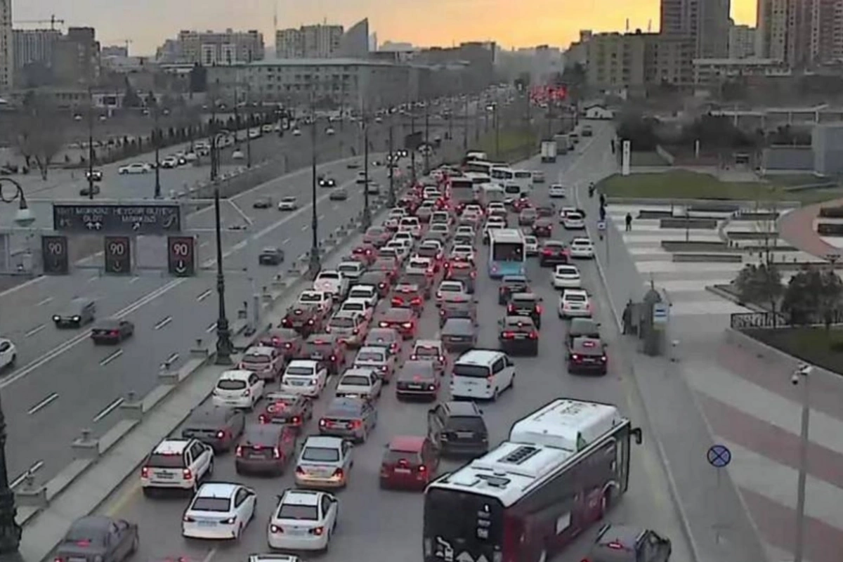 Bakıda bu yollarda tıxac müşahidə edilir