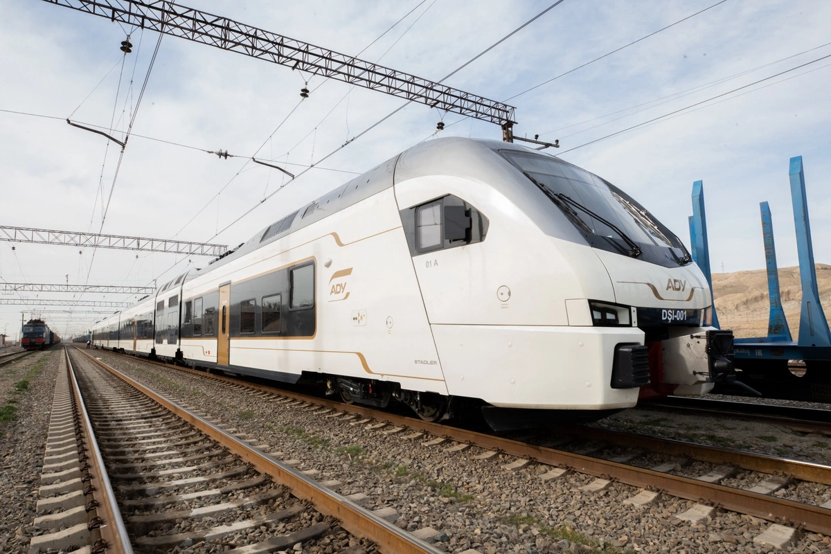 Bakı-Xırdalan-Sumqayıt qatarlarının hərəkətinin bərpa olunacağı tarix BİLİNDİ