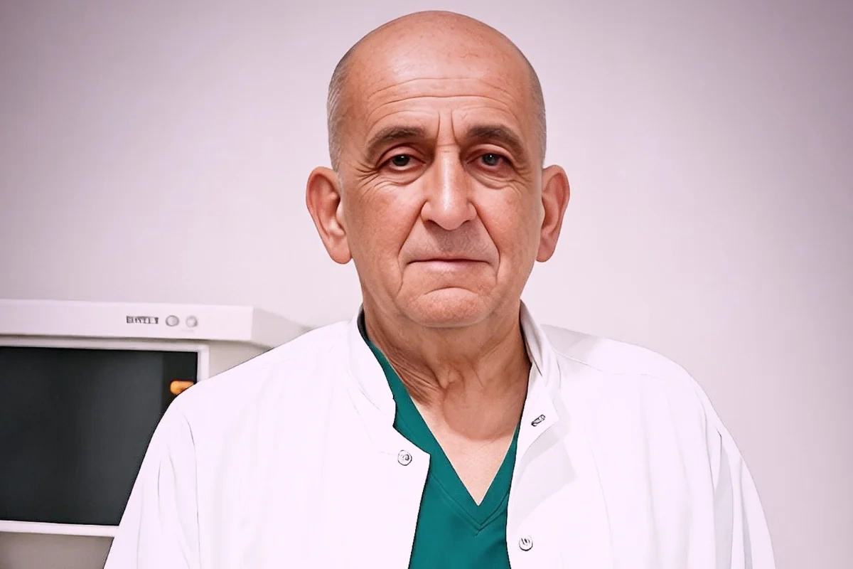 Azər Əkbərli vəfat etdi