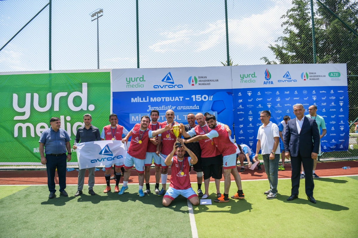 Jurnalistlər arasında keçirilən futbol çempionatının qalibi müəyyən olunub Jurnalistlər arasında keçirilən futbol çempionatının qalibi müəyyən olunub