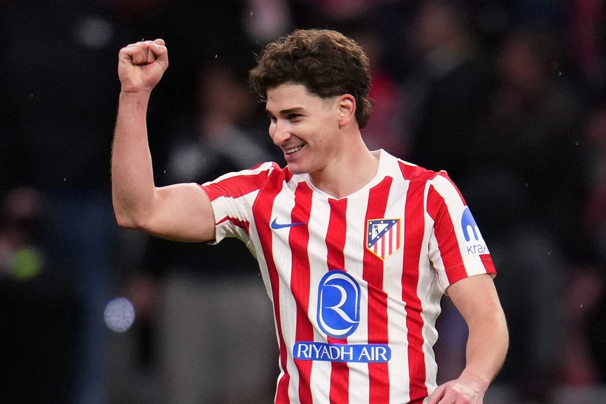 Xulian Alvarez Barselonaya keçir? - Atletikodan yazılı razılıq gəldi