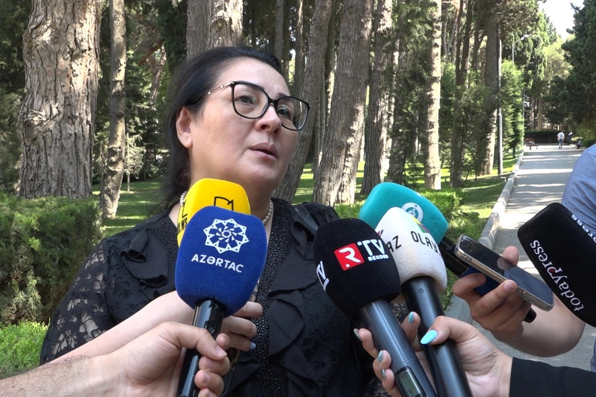 Çox yalvardım ki, oyansın Çox yalvardım ki, oyansın