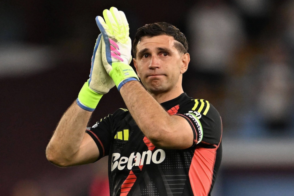Qalatasaray Emiliano Martinez üçün təklif göndərib Qalatasaray Emiliano Martinez üçün təklif göndərib