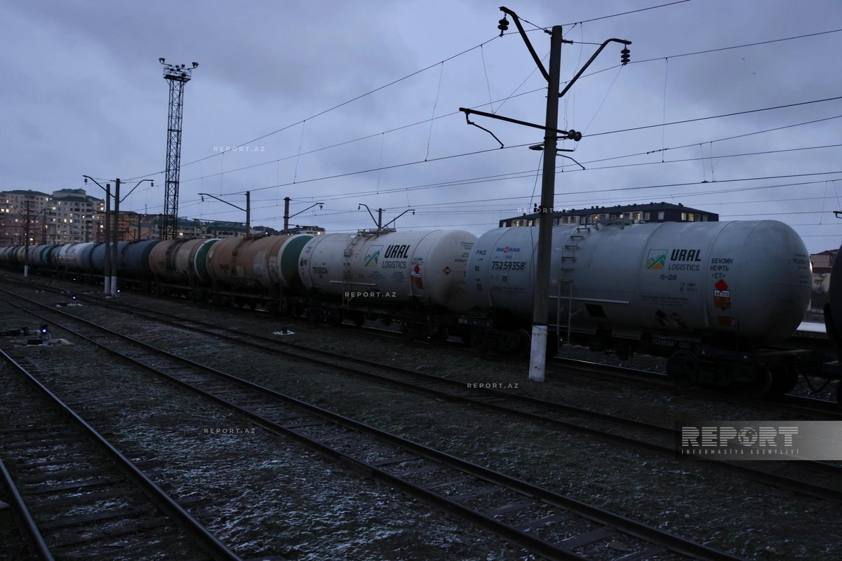 Ermənistana Rusiya taxılı daşıyan yük qatarı Xırdalan Dəmiryol Stansiyasından yola düşür