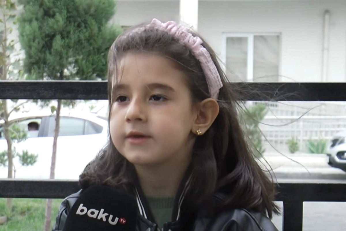 İlham Əliyevin əlindən tutduğu balaca Nilay: Prezidenti görməyi çox istəyirdim