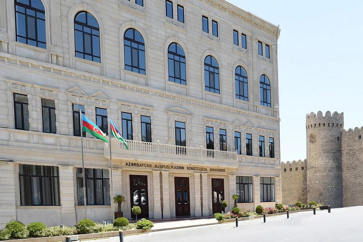 Konstitusiya Məhkəməsi kassasiya şikayətlərinin müddətinin optimallaşdırılmasını parlamentə tövsiyə edib