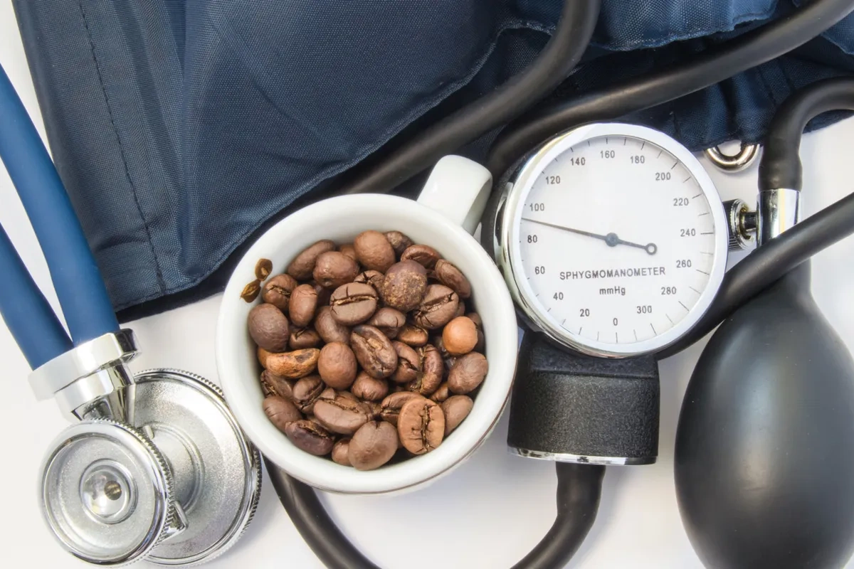 Qəhvə aşağı təzyiqi xilas etmir – həkimlərdən 3 vacib açıqlama