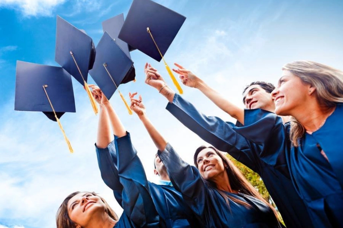 The size of scholarships is increasing in Azerbaijan