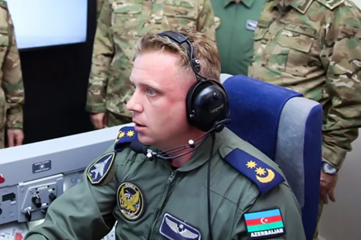 Şəhid pilot Rəşad Atakişiyevin son fotosu: Həlak olmasından bir ay öncə