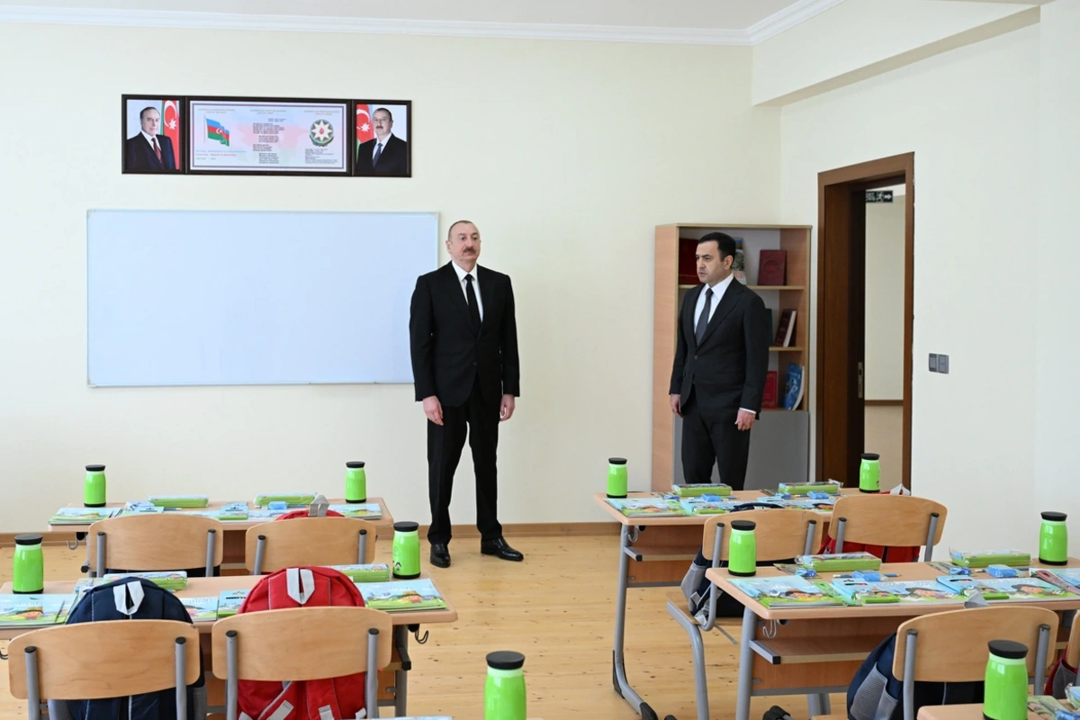 Prezident İlham Əliyev İsmayıllıda Talıstan liseyinin binasının açılışında iştirak edib Prezident İlham Əliyev İsmayıllıda Talıstan liseyinin binasının açılışında iştirak edib