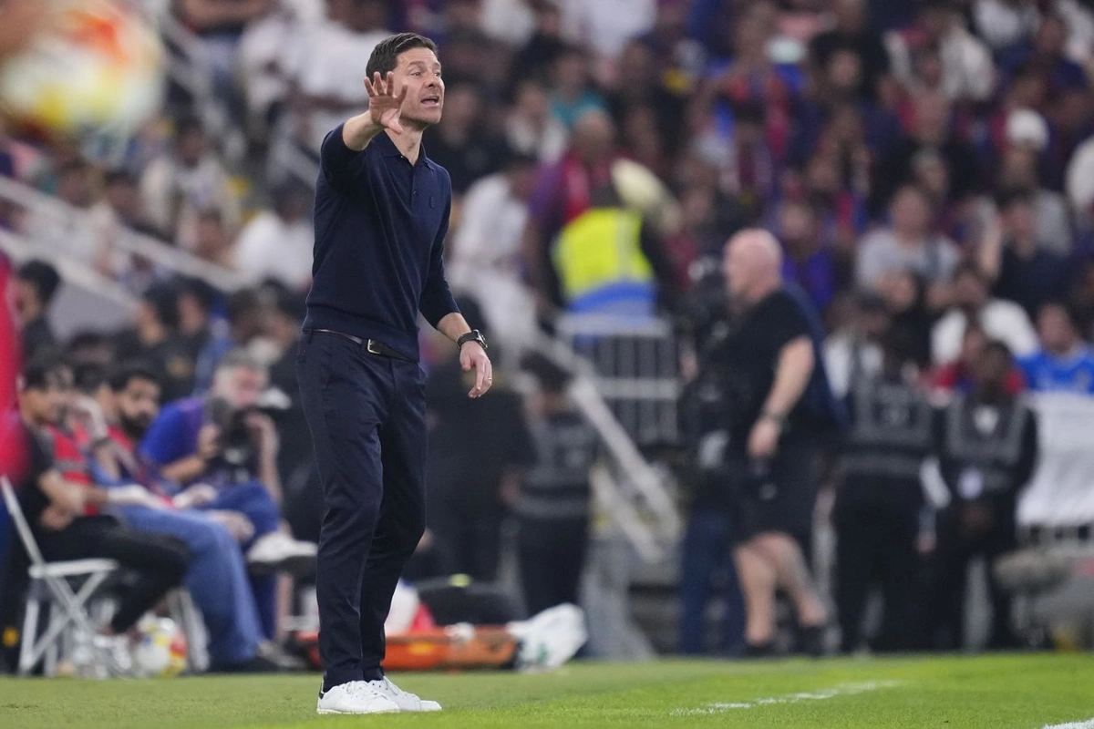 Xabi Alonso Çelsinin baş məşqçisi ola bilər
