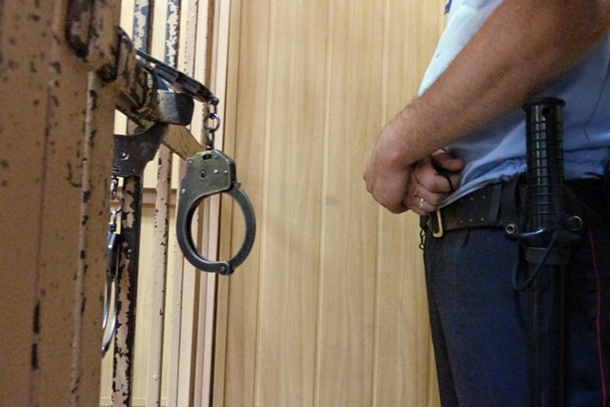 Man beats up female tourist and her mother in Dagestan due to their appearance Man beats up female tourist and her mother in Dagestan due to their appearance